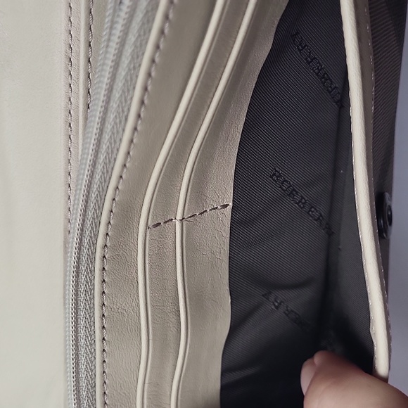 BURBERRY Smoked Check Continental Wallet - Picture 9 of 9